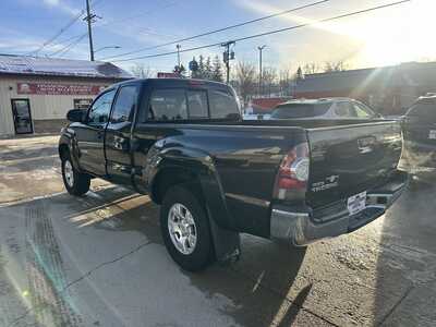 2012 Toyota Tacoma, $10900. Photo 3