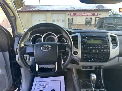 2012 Toyota Tacoma, $10900. Photo 9