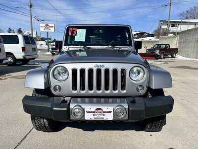 2017 Jeep Wrangler, $14900. Photo 7