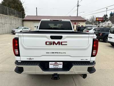 2024 GMC 2500 Crew Cab, $47900. Photo 3