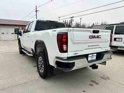 2024 GMC 2500 Crew Cab, $47900. Photo 4