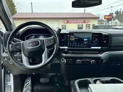 2024 GMC 2500 Crew Cab, $47900. Photo 11