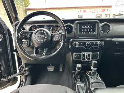 2018 Jeep Wrangler Unlimited, $17900. Photo 11