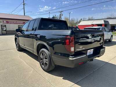 2017 Honda Ridgeline, $17900. Photo 4