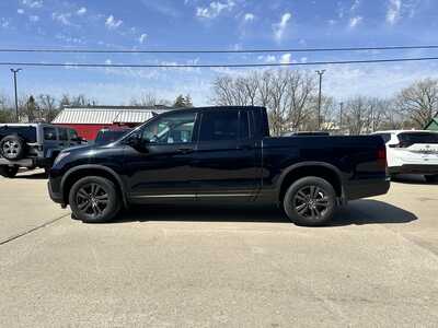 2017 Honda Ridgeline, $17900. Photo 5