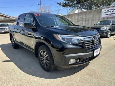 2017 Honda Ridgeline, $17900. Photo 8