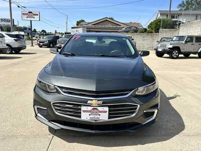 2017 Chevrolet Malibu, $9900. Photo 7