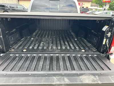 2018 Toyota Tacoma, $28500. Photo 12
