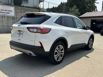 2021 Ford Escape, $19500. Photo 2