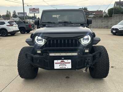 2021 Jeep Gladiator, $27900. Photo 7