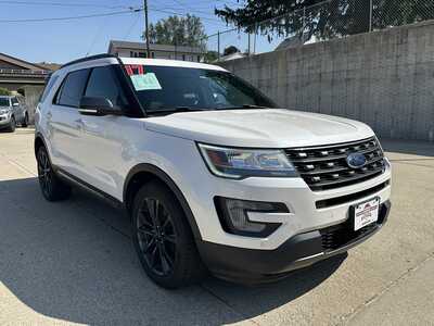 2017 Ford Explorer, $15900. Photo 4
