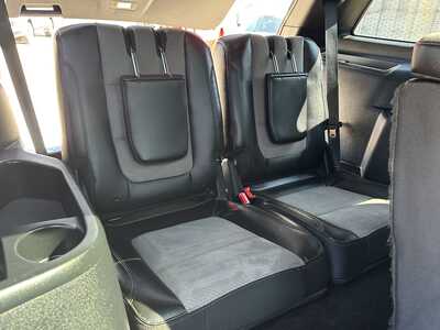 2017 Ford Explorer, $15900. Photo 11