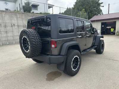 2014 Jeep Wrangler Unlimited, $12900. Photo 2