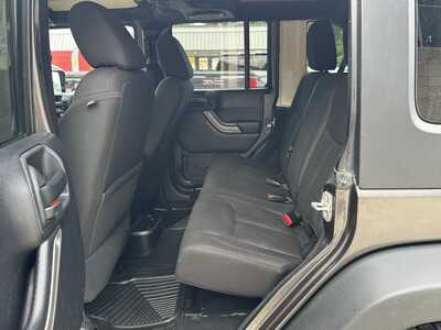 2014 Jeep Wrangler Unlimited, $12900. Photo 10