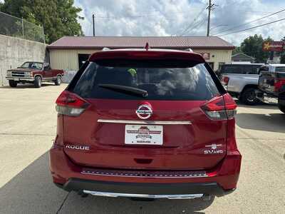 2017 Nissan Rogue, $10900. Photo 3
