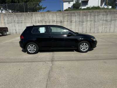 2015 Volkswagen Golf, $9900. Photo 1