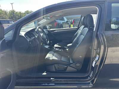 2015 Volkswagen Golf, $9900. Photo 9
