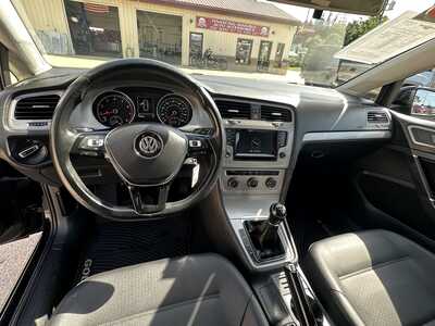 2015 Volkswagen Golf, $9900. Photo 11