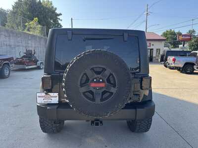 2014 Jeep Wrangler Unlimited, $14900. Photo 3