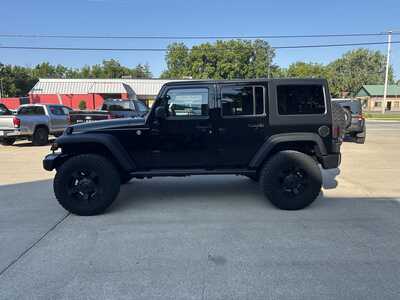 2014 Jeep Wrangler Unlimited, $14900. Photo 5