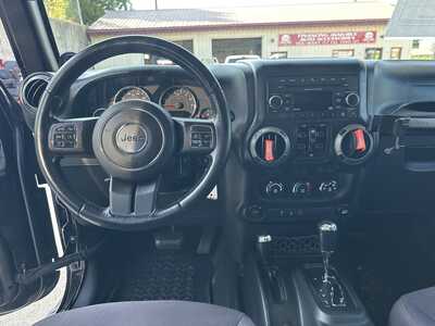 2014 Jeep Wrangler Unlimited, $14900. Photo 11