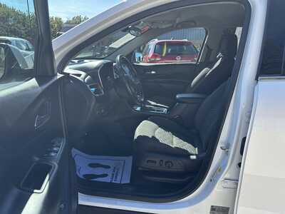 2020 Chevrolet Equinox, $18900. Photo 9