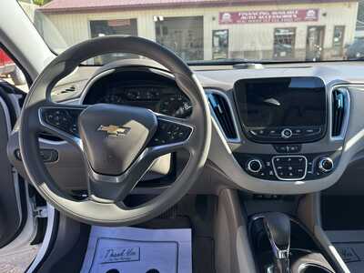 2023 Chevrolet Malibu, $16500. Photo 11