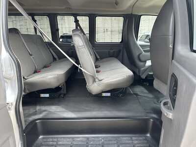 2015 GMC Van,Passenger, $14900. Photo 11