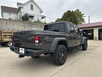 2020 Jeep Gladiator, $23900. Photo 2