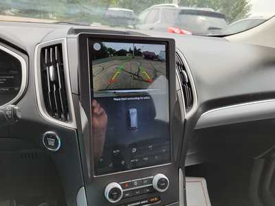 2021 Ford Edge, $29900.00. Photo 11