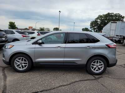 2021 Ford Edge, $32900.00. Photo 2