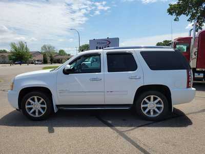 2012 GMC Yukon, $17500.00. Photo 2