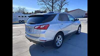 2020 Chevrolet Equinox, $21900.00. Photo 6