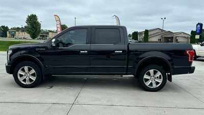2015 Ford F150 Crew Cab, $28900.00. Photo 2