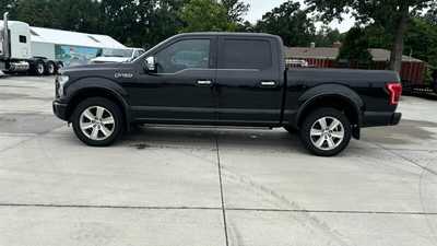 2015 Ford F150 Crew Cab, $28900.00. Photo 4