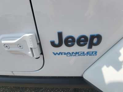 2021 Jeep Wrangler Unlimited, $55900.00. Photo 11