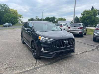 2019 Ford Edge, $32900.00. Photo 3