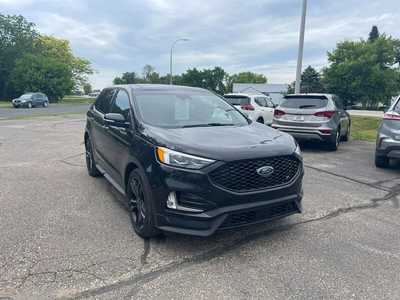 2019 Ford Edge, $27900.00. Photo 3