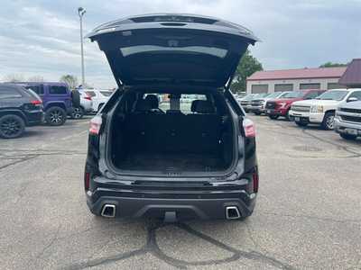 2019 Ford Edge, $27900.00. Photo 9