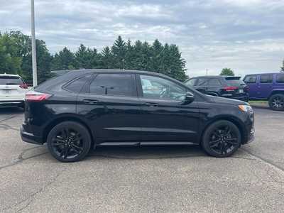 2019 Ford Edge, $32900.00. Photo 1