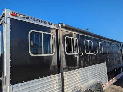 2007 Featherlite HORSE TRAILER, $39900.00. Photo 11