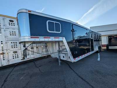 2007 Featherlite HORSE TRAILER, $39900.00. Photo 1