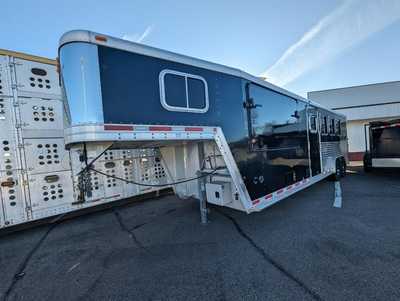 2007 Featherlite HORSE TRAILER, $0.00. Photo 1