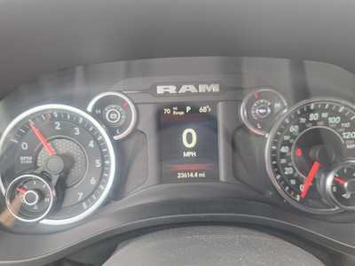 2021 RAM 1500 Crew Cab, $38900.00. Photo 11