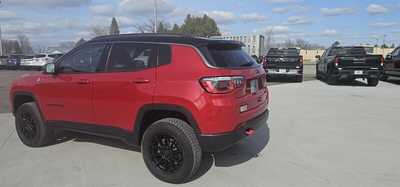 2018 Jeep Compass, $21900.00. Photo 4