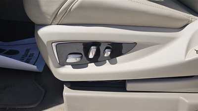 2020 Cadillac Escalade, $48900.00. Photo 11