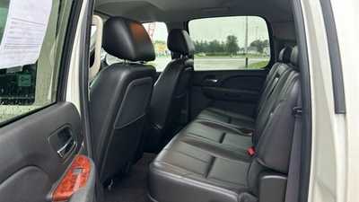 2011 Chevrolet 1500 Crew Cab, $0.00. Photo 10