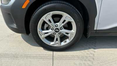 2022 Hyundai Kona, $23900.00. Photo 10
