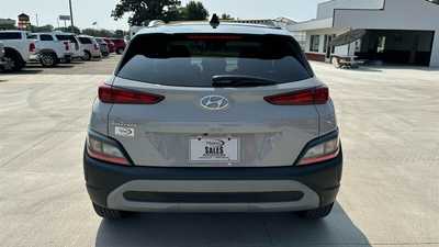 2022 Hyundai Kona, $23900.00. Photo 4