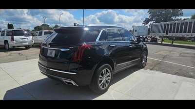 2021 Cadillac XT5, $32900.00. Photo 3